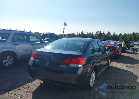2012 Subaru Legacy 2.5I Premium из США, поврежденный, VIN 4S3BMBC68C3014417